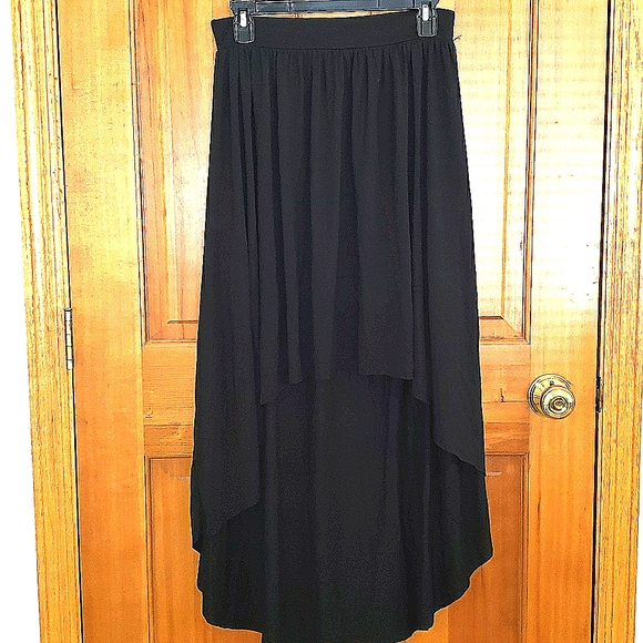 AMERICAN EAGLE HIGH-LOW SKIRT Black Size S - Picture 1 of 5